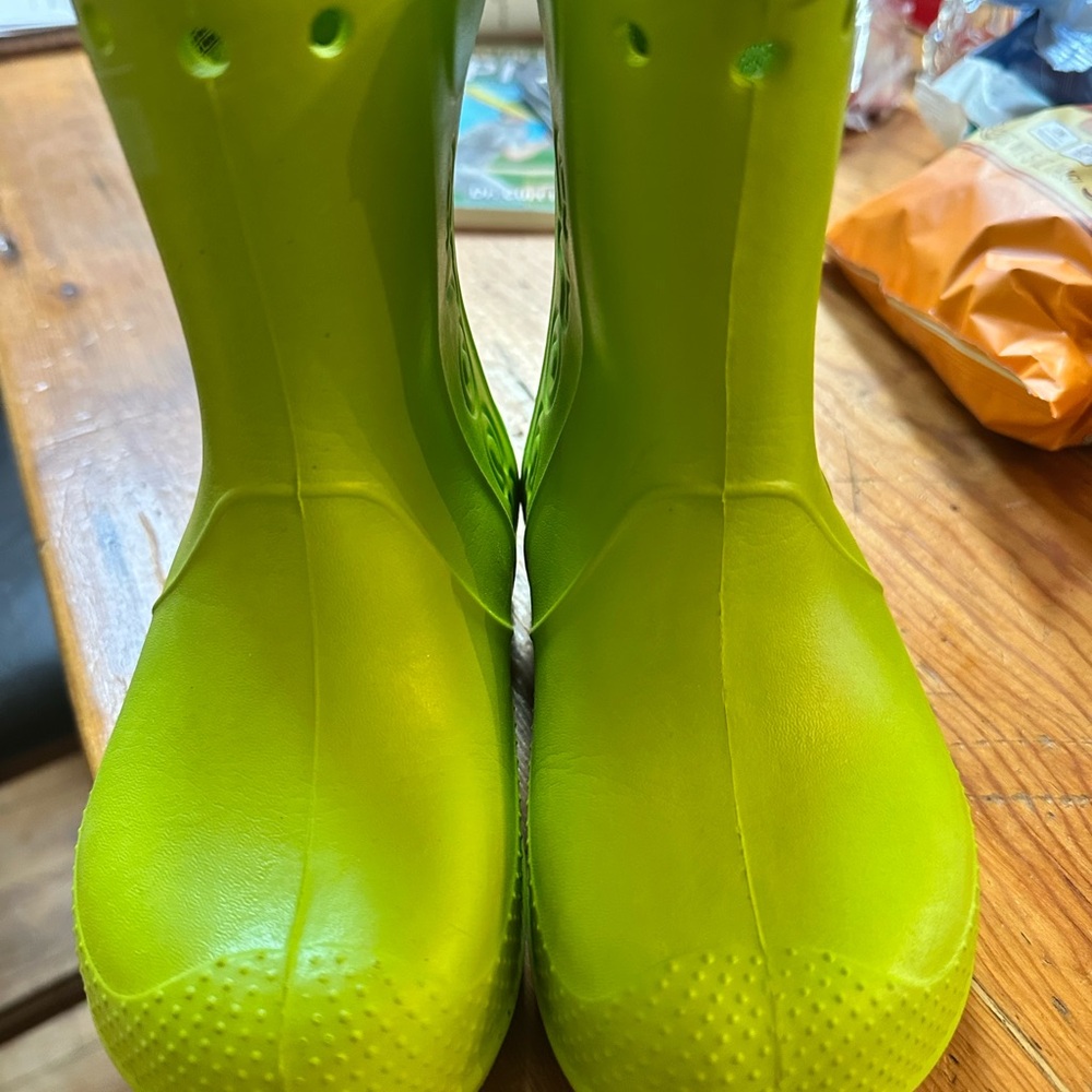 CROCS Kids Neon Green Rain Boots size 11